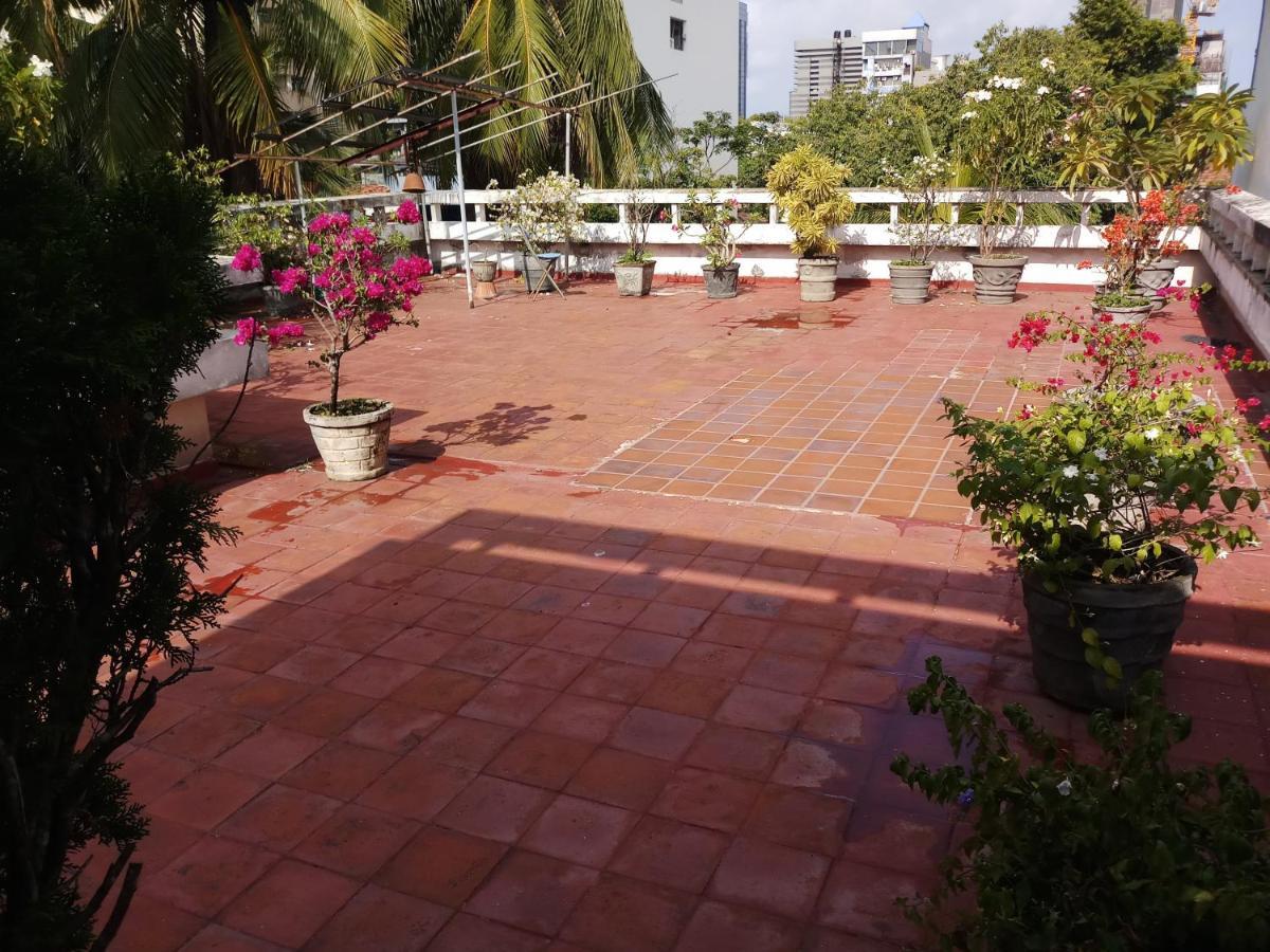 Elegance Oasis, Colombo 3 Hotel Eksteriør billede